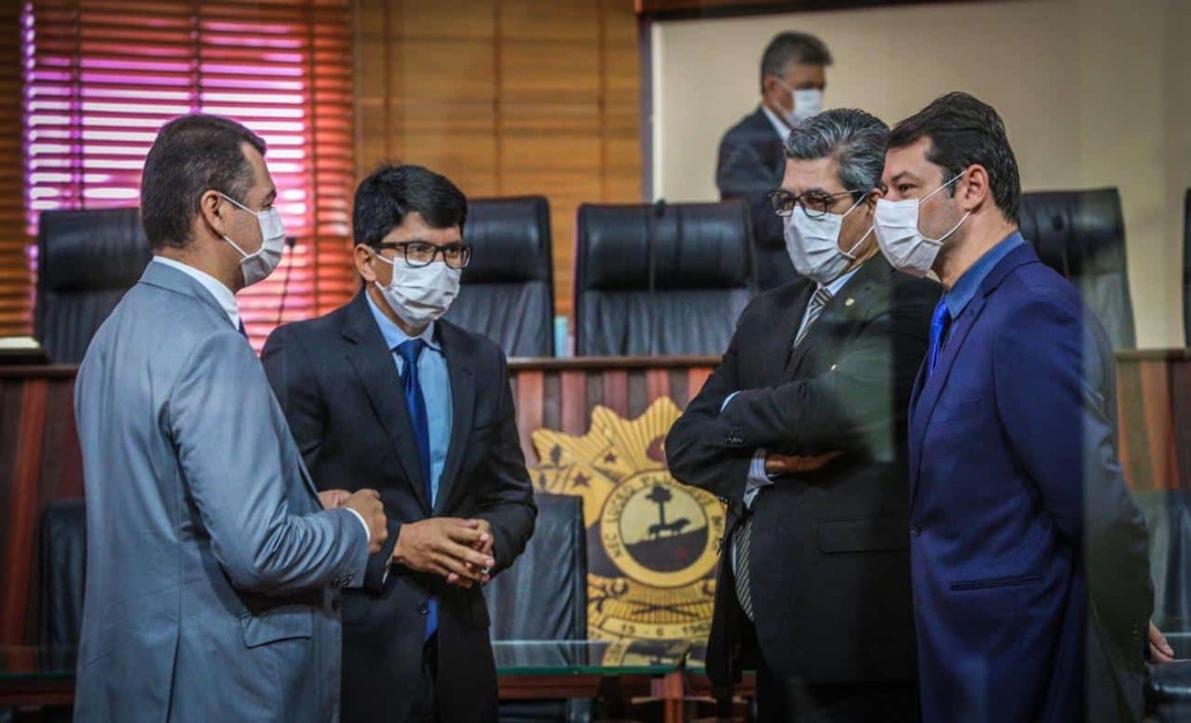 Das 9 assinaturas na CPI da Educação, duas pela ordem natural dos acontecimentos estão propensas a cair